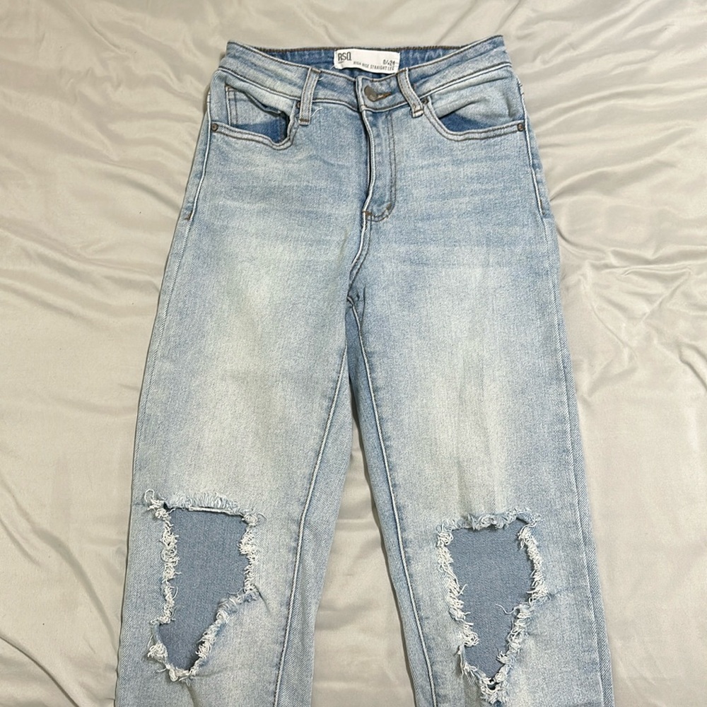 light wash mom jeans